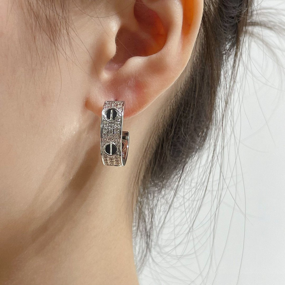 [Olivia JW]LOVE CERAMIC DIAMOND PAVED SILVER EARRINGS