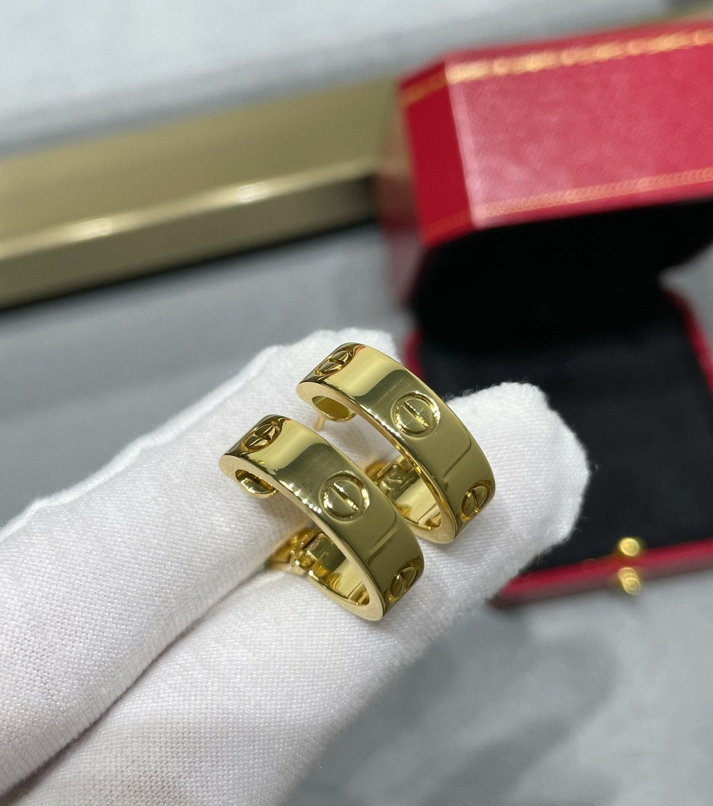 [Olivia JW]LOVE 5.5MM EARRINGS