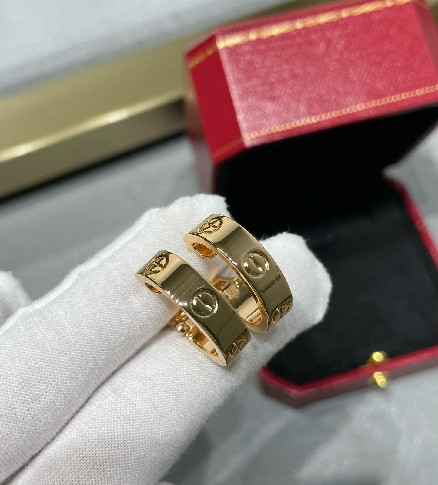 [Olivia JW]LOVE 5.5MM EARRINGS