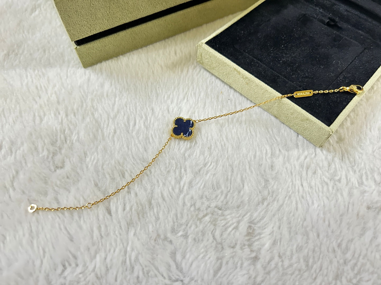 [Olivia JW]CLOVER 1 MOTIF PIETERSITE BRACELET