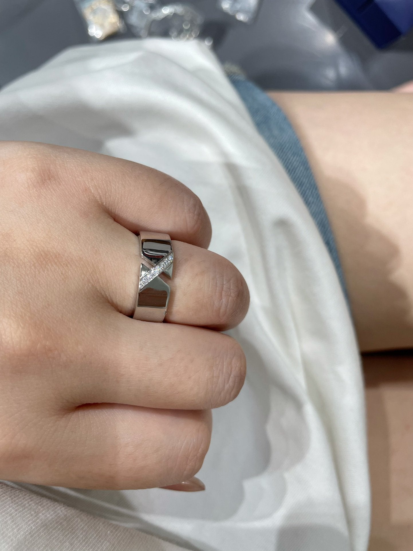 [Olivia JW]LIENS EVIDENCE DIAOMOND RING