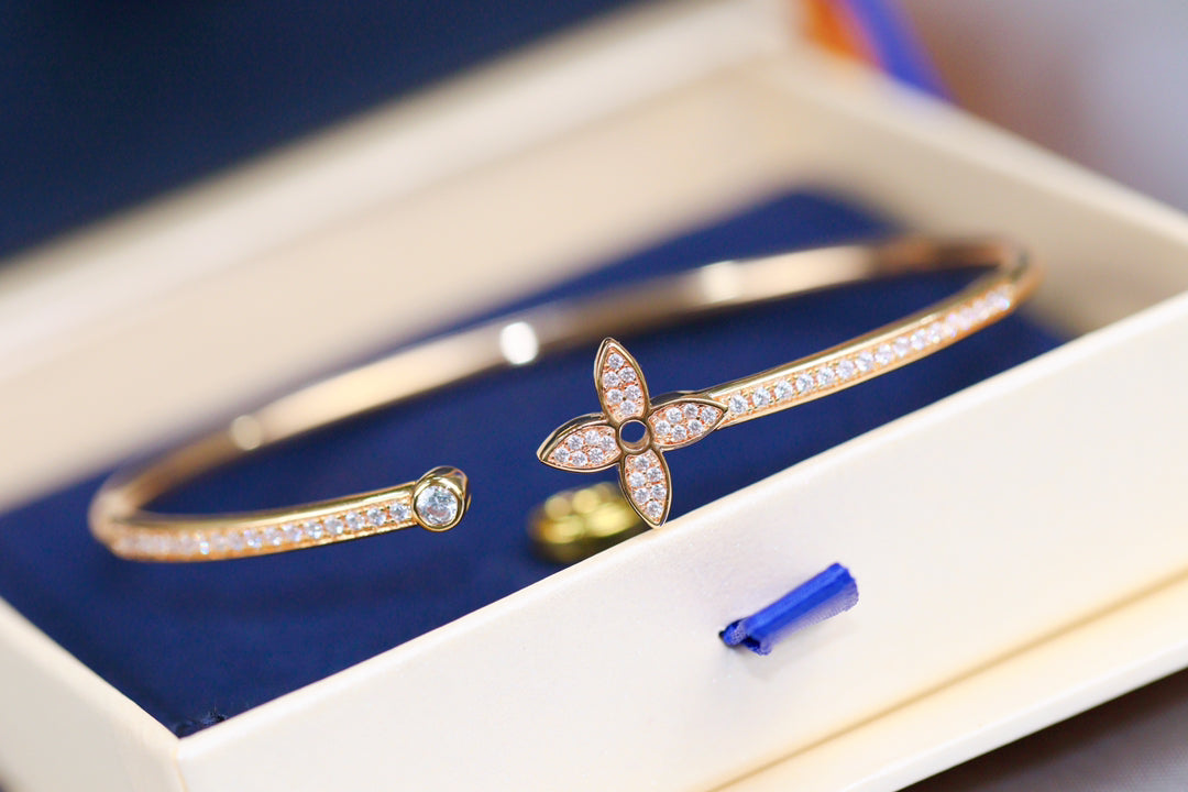 [Olivia JW]IDYLLE PINK GOLD OPEN BRACELET DIAMOND PAVED
