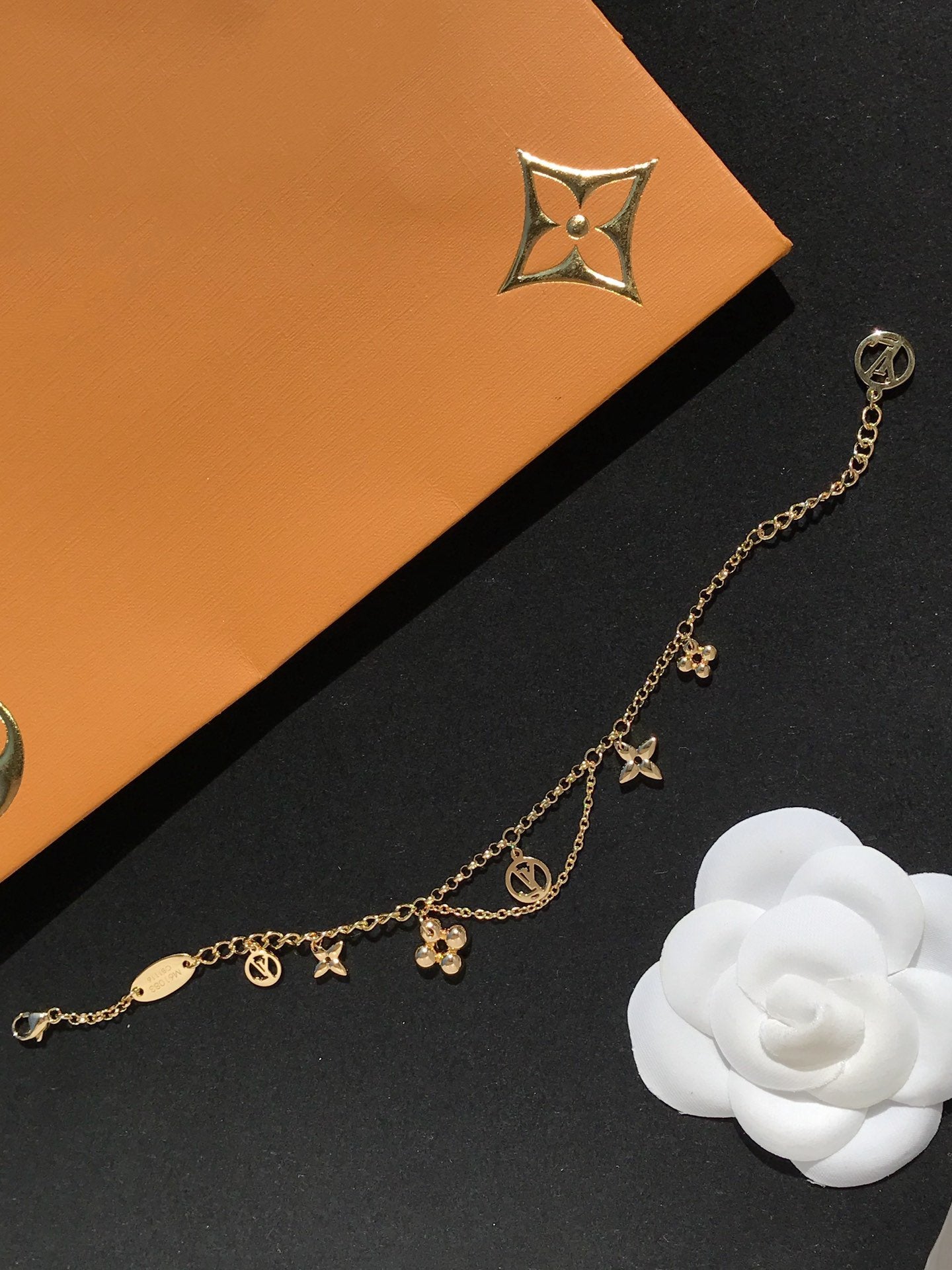 [Olivia JW]BLOOMING PINK GOLD MOP BRACELET