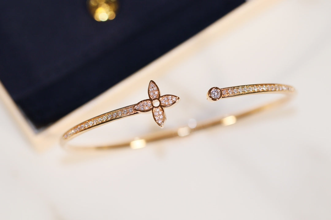 [Olivia JW]IDYLLE GOLD OPEN BRACELET DIAMOND PAVED