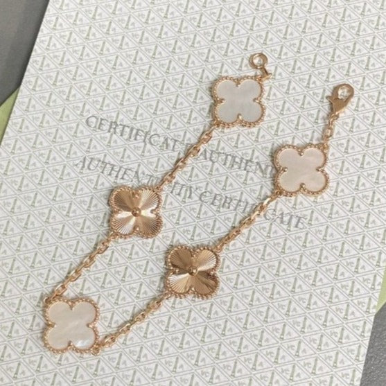 [Olivia JW]CLOVER BRACELET 5 MOTIF WHITE MOP PINK GOLD