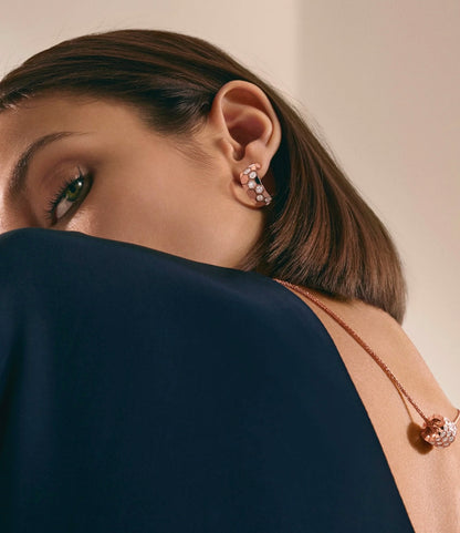 [Olivia JW]BEE LOVE DIAMOND HOOP EARRINGS