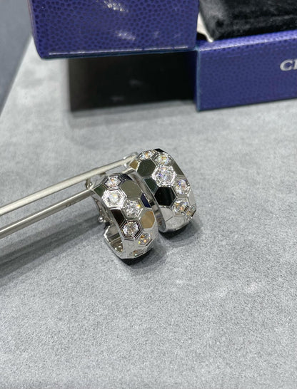 [Olivia JW]BEE LOVE DIAMOND HOOP EARRINGS