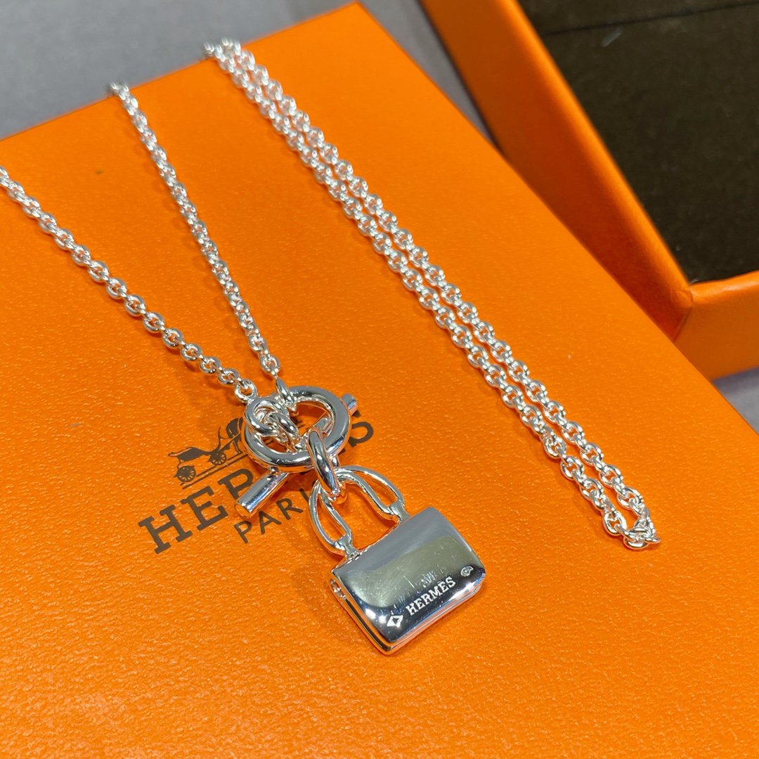 [Olivia JW]CONSTANCE PEDANT SILVER NECKLACE
