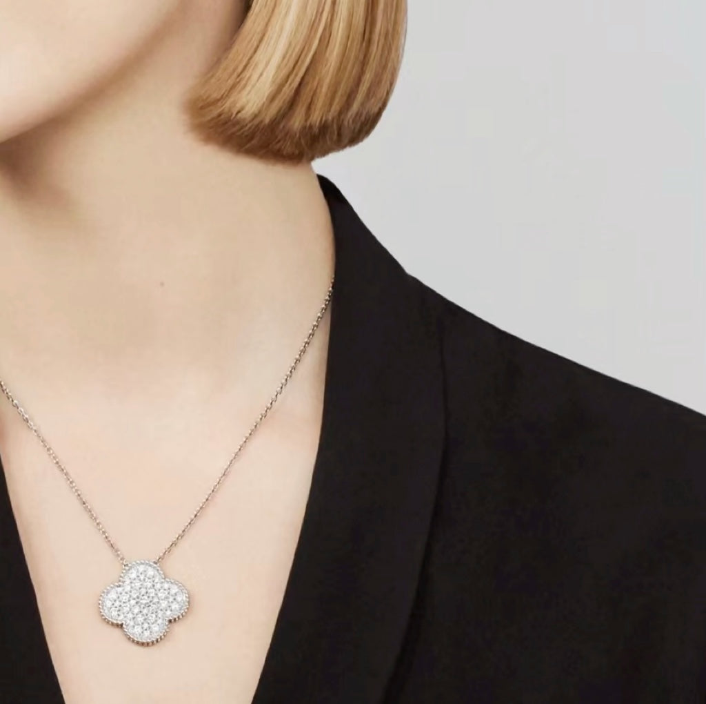 [Olivia JW]CLOVER 25MM LARGE PENDANT DIAMOND PAVED SILVER NECKLACE