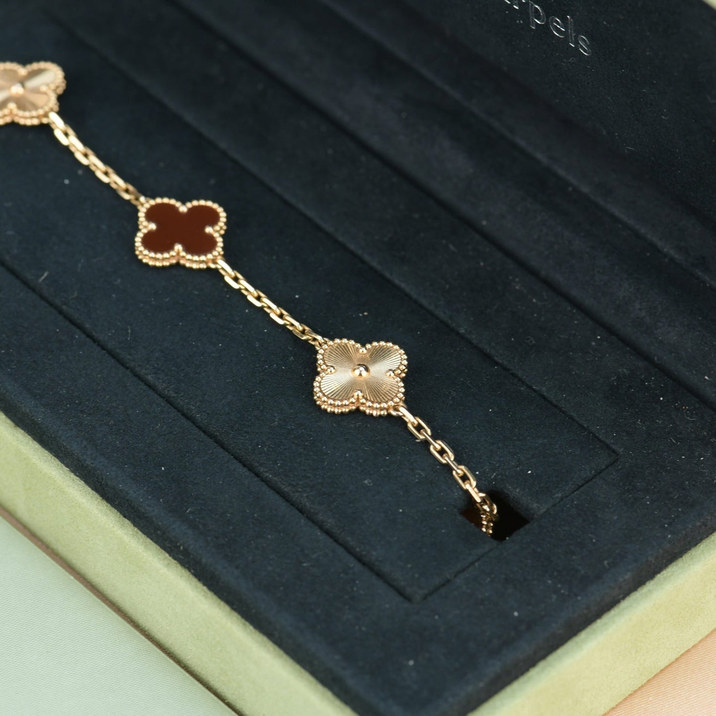 [Olivia JW]CLOVER  5 MOTIFS CARNELIAN GOLD BRACELET