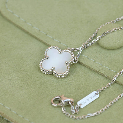 [Olivia JW]CLOVER  15MM WHITE MOTHER-OF-PEARL SILVER