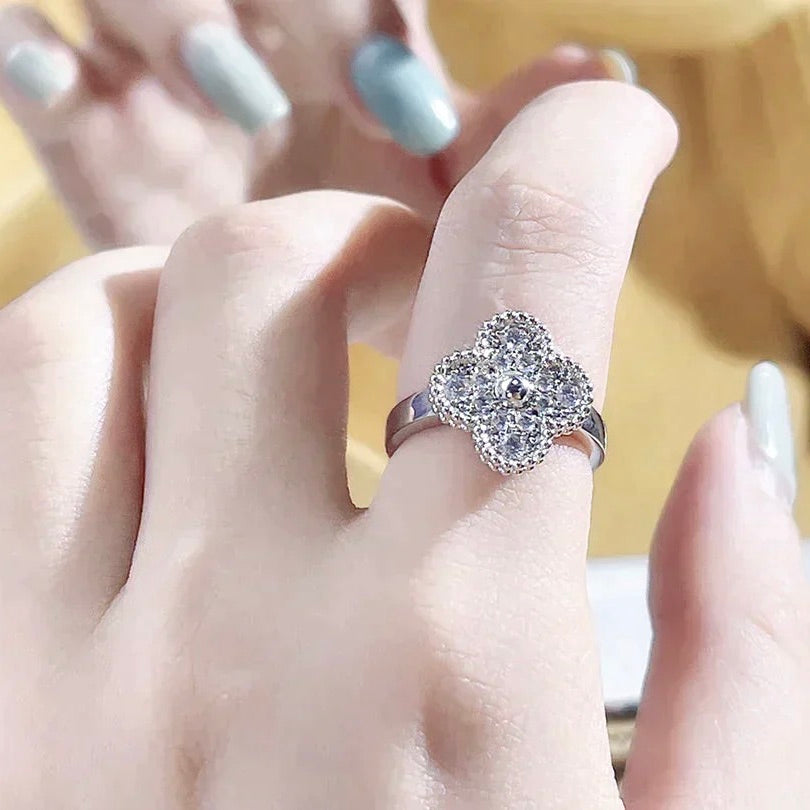 [Olivia JW]CLOVER DIAMOND RING