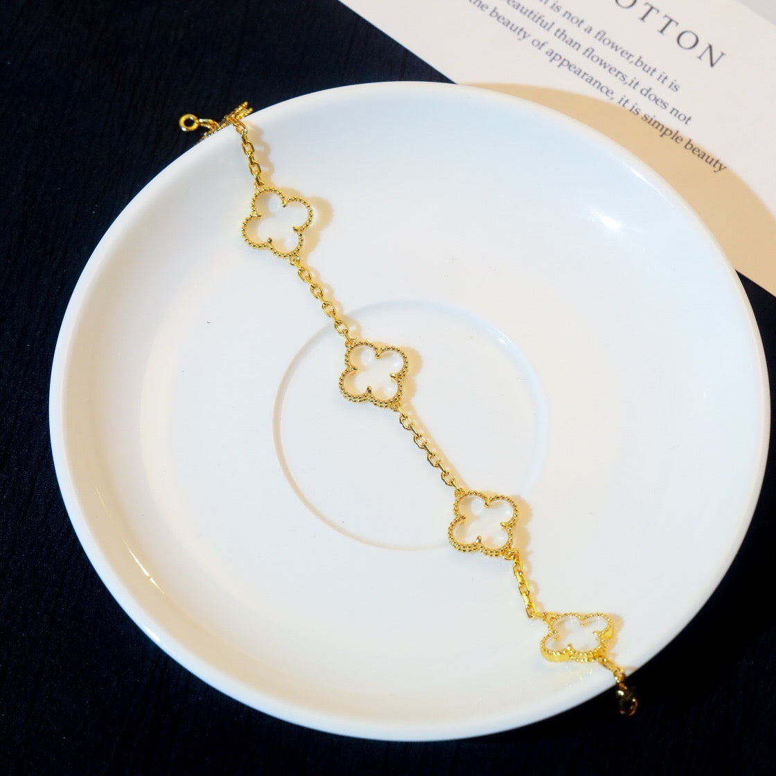 [Olivia JW]CLOVER 5 MOTIF ROCK CRYSTAL PINK GOLD BRACELET