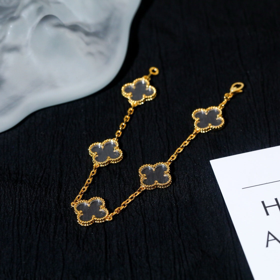 [Olivia JW]CLOVER 5 MOTIF ROCK CRYSTAL PINK GOLD BRACELET