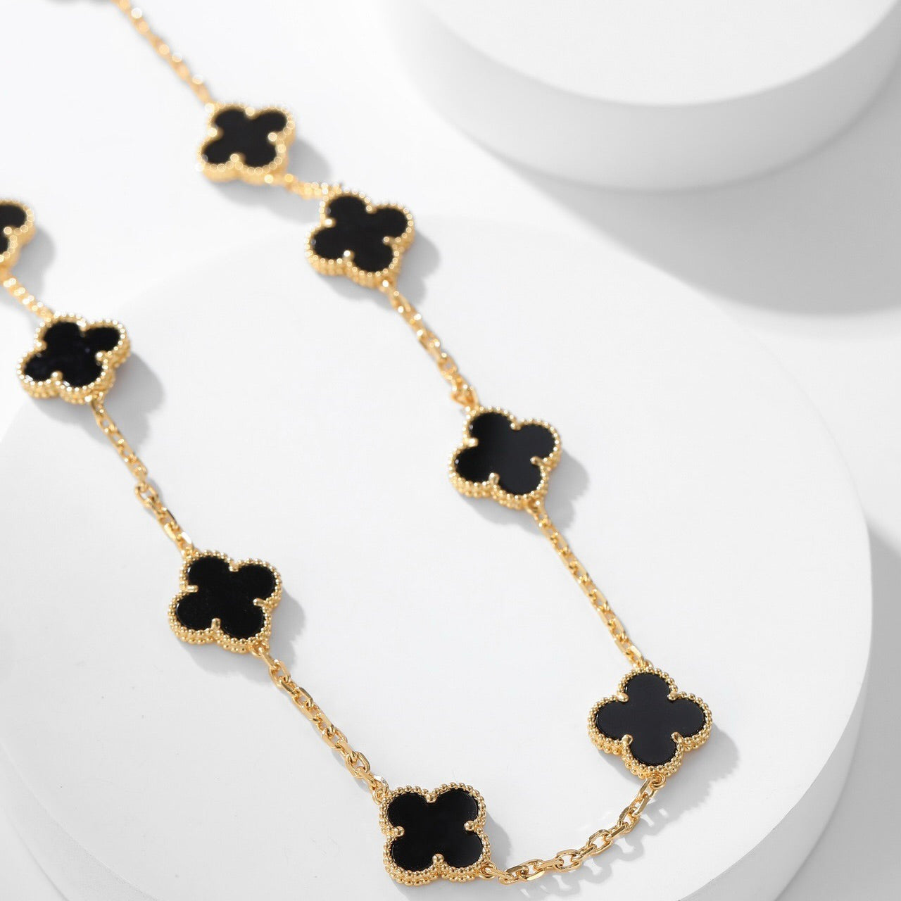 [Olivia JW]CLOVER 10 MOTIFS ONYX NECKLACE