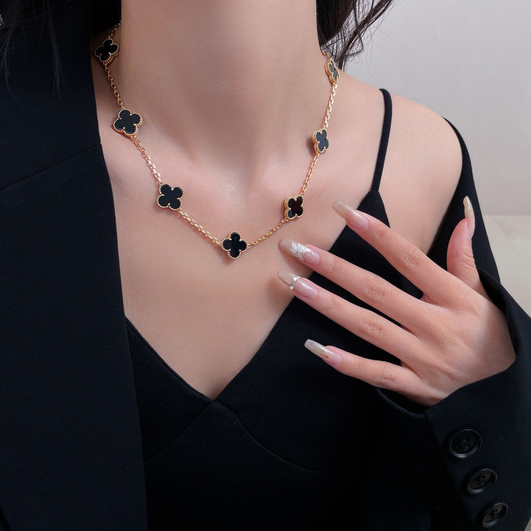 [Olivia JW]CLOVER 10 MOTIFS ONYX NECKLACE