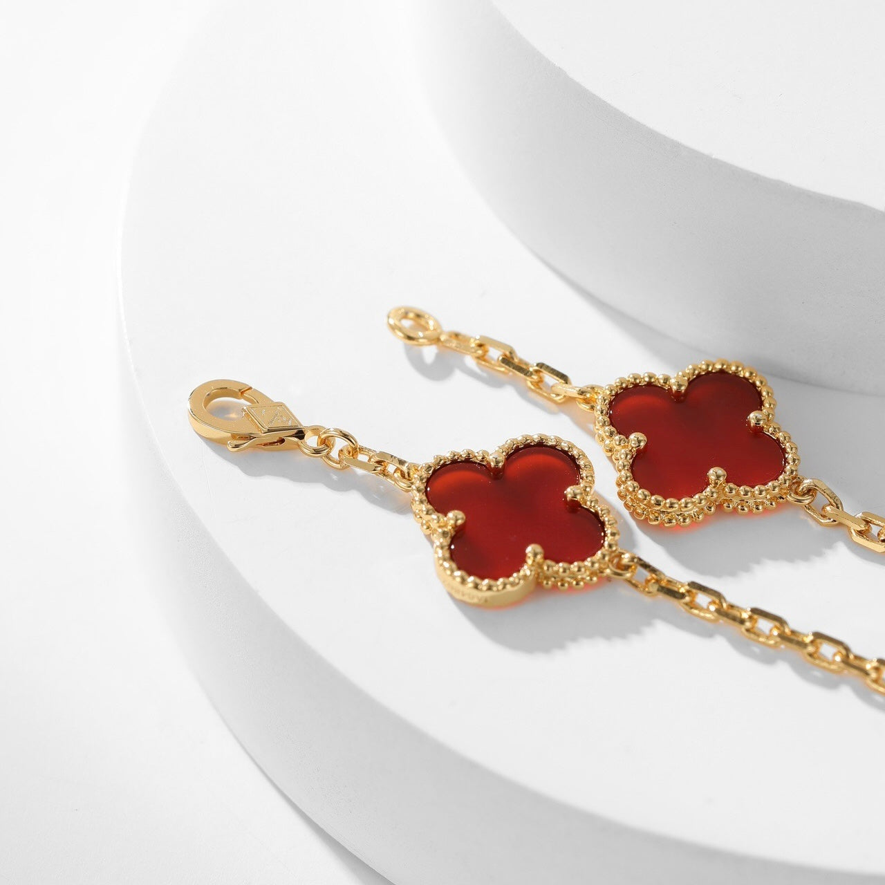 [Olivia JW]CLOVER 10 MOTIFS CARNELIAN NECKLACE