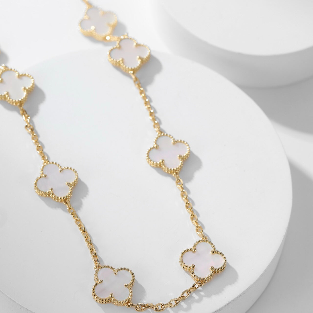 [Olivia JW]CLOVER 10 MOTIFS WHITE MOTHER OF PEARL NECKLACE