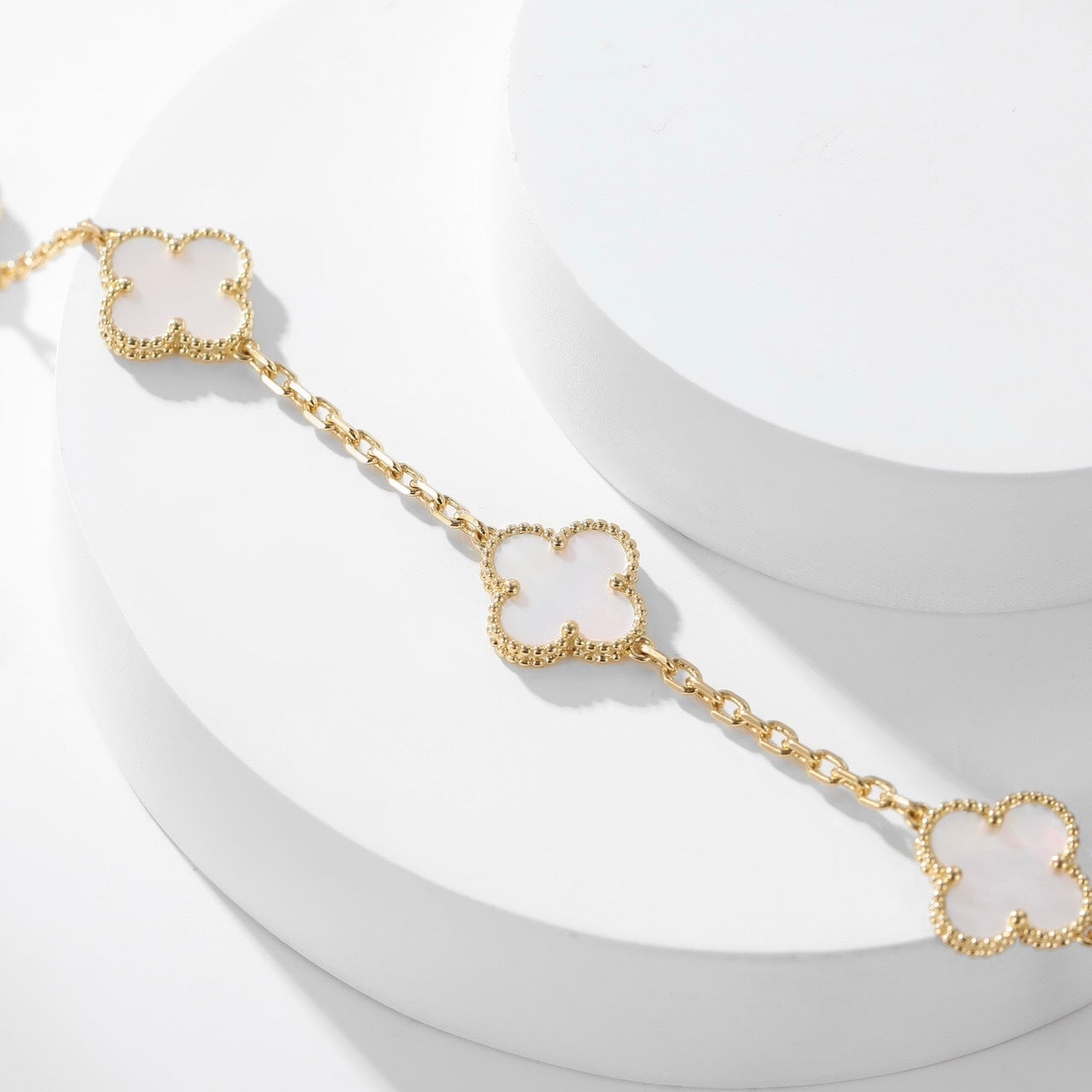 [Olivia JW]CLOVER 10 MOTIFS WHITE MOTHER OF PEARL NECKLACE
