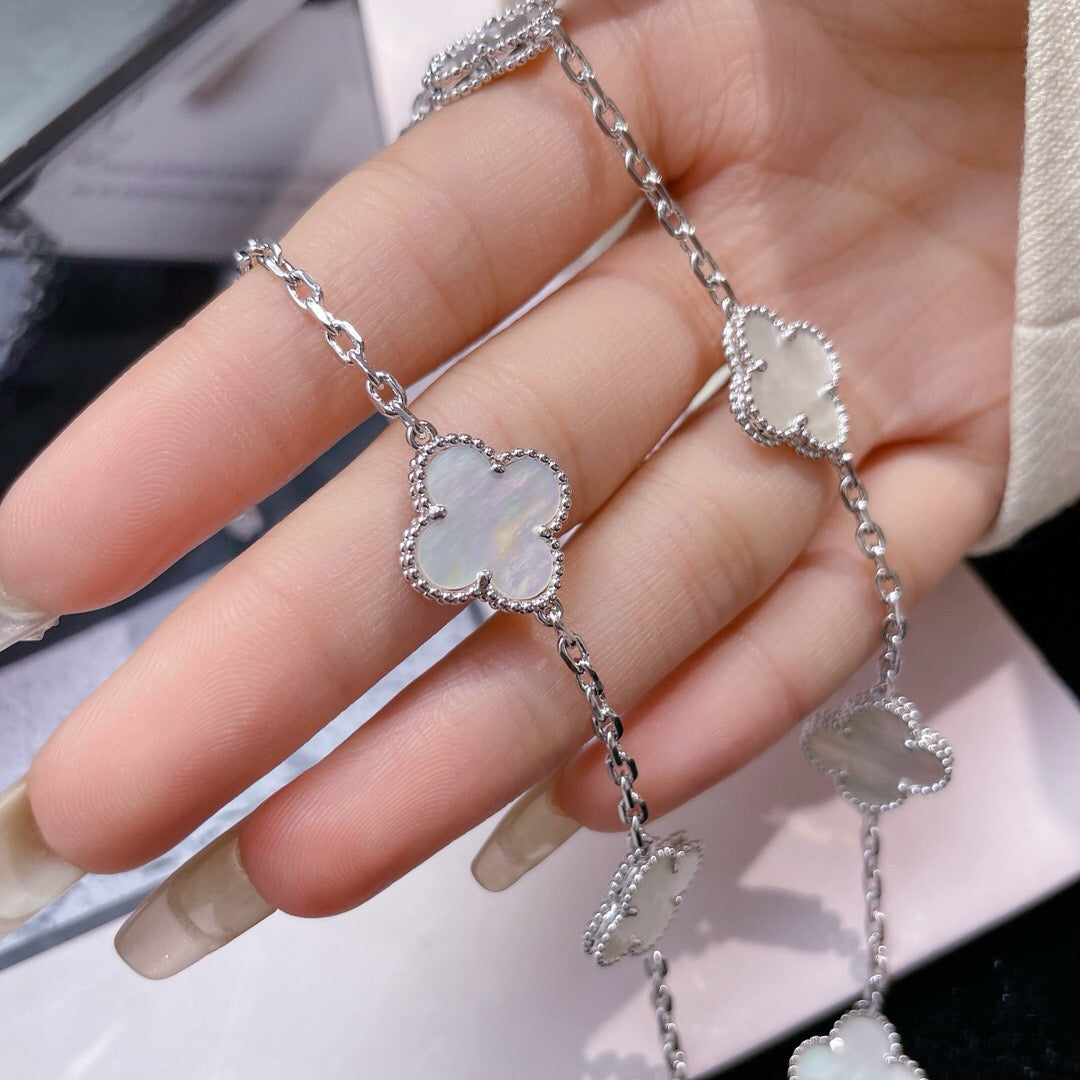 [Olivia JW]CLOVER 10 MOTIFS WHITE MOTHER OF PEARL NECKLACE
