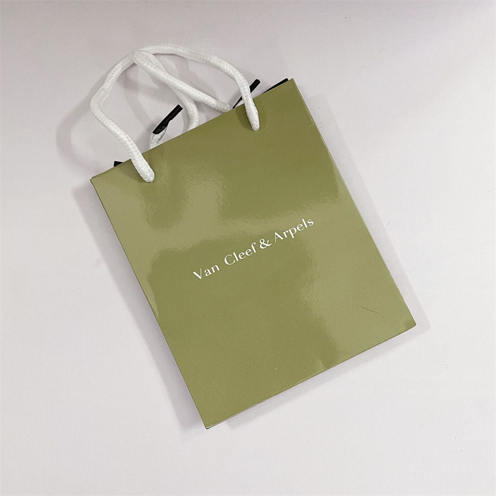 [Olivia JW]VA CLOVER BRACELET NECKLACE RING BOX GIFT BAG