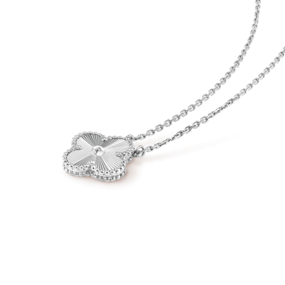 [Olivia JW]CLOVER 15MM LASER NECKLACE SILVER