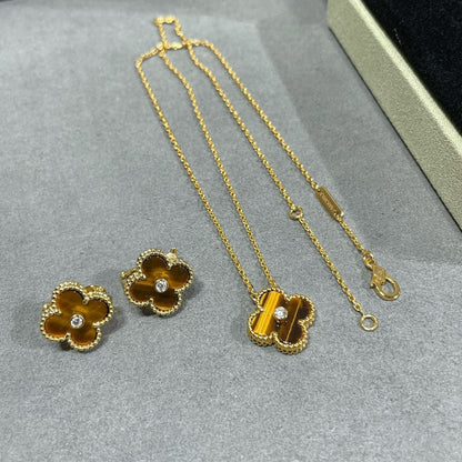 [Olivia JW]CLOVER 15MM DIAMOND AND YELLOW TIGER'S EYE AGATE necklace