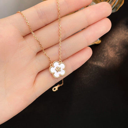 [Olivia JW]LUCKY  WHITE MOP  PLUM BLOSSOM NECKLACE