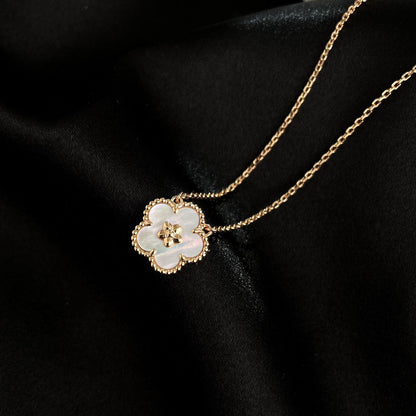 [Olivia JW]LUCKY  WHITE MOP  PLUM BLOSSOM NECKLACE