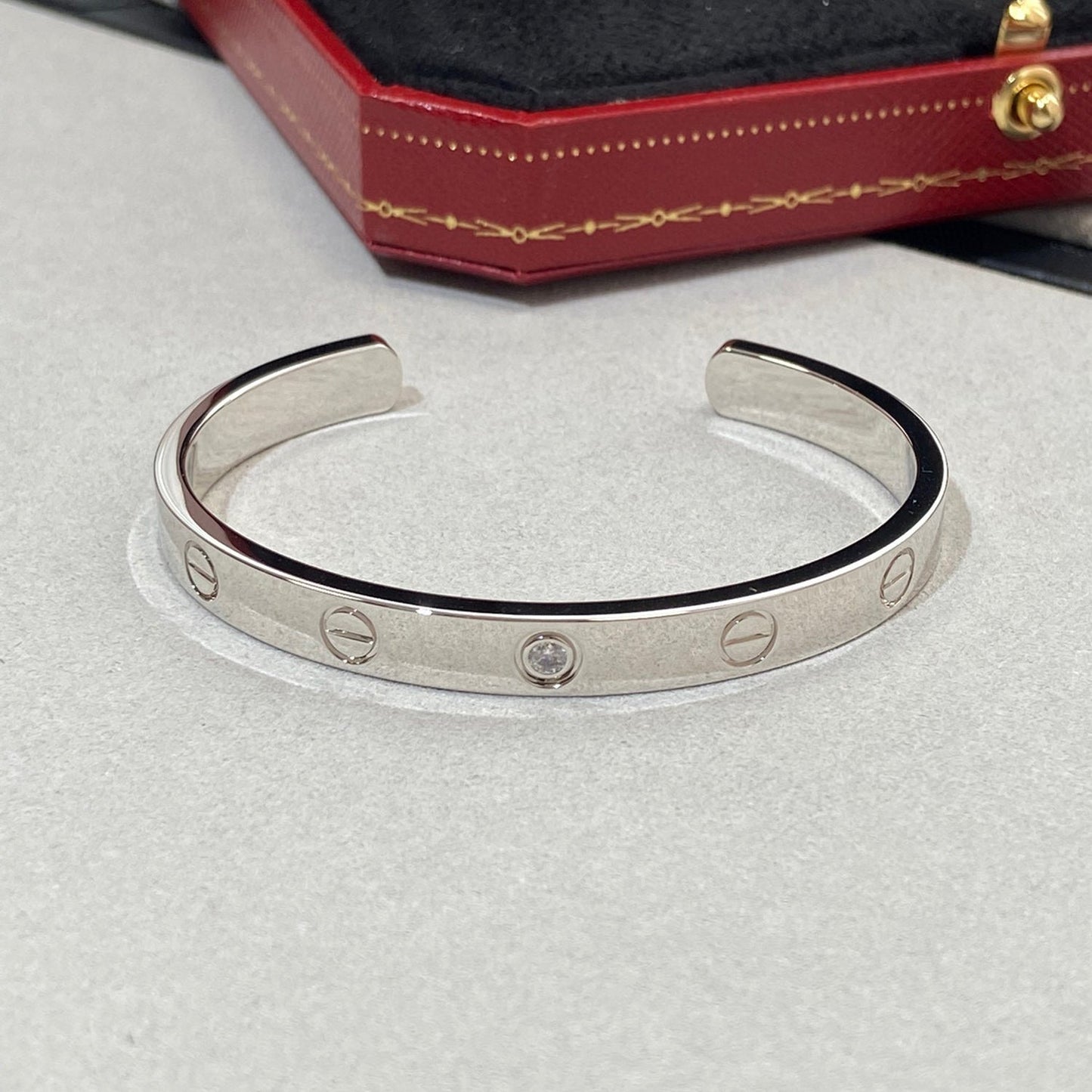 [Olivia JW]LOVE BRACELET 6.1MM 1 DIAMOND OPEN CUFF