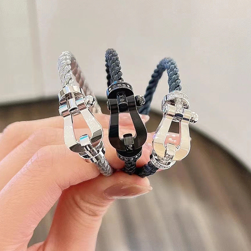 [Olivia JW]FORCE LARGE HORSESHOE HALF DIAMOND BRACELET GOLD