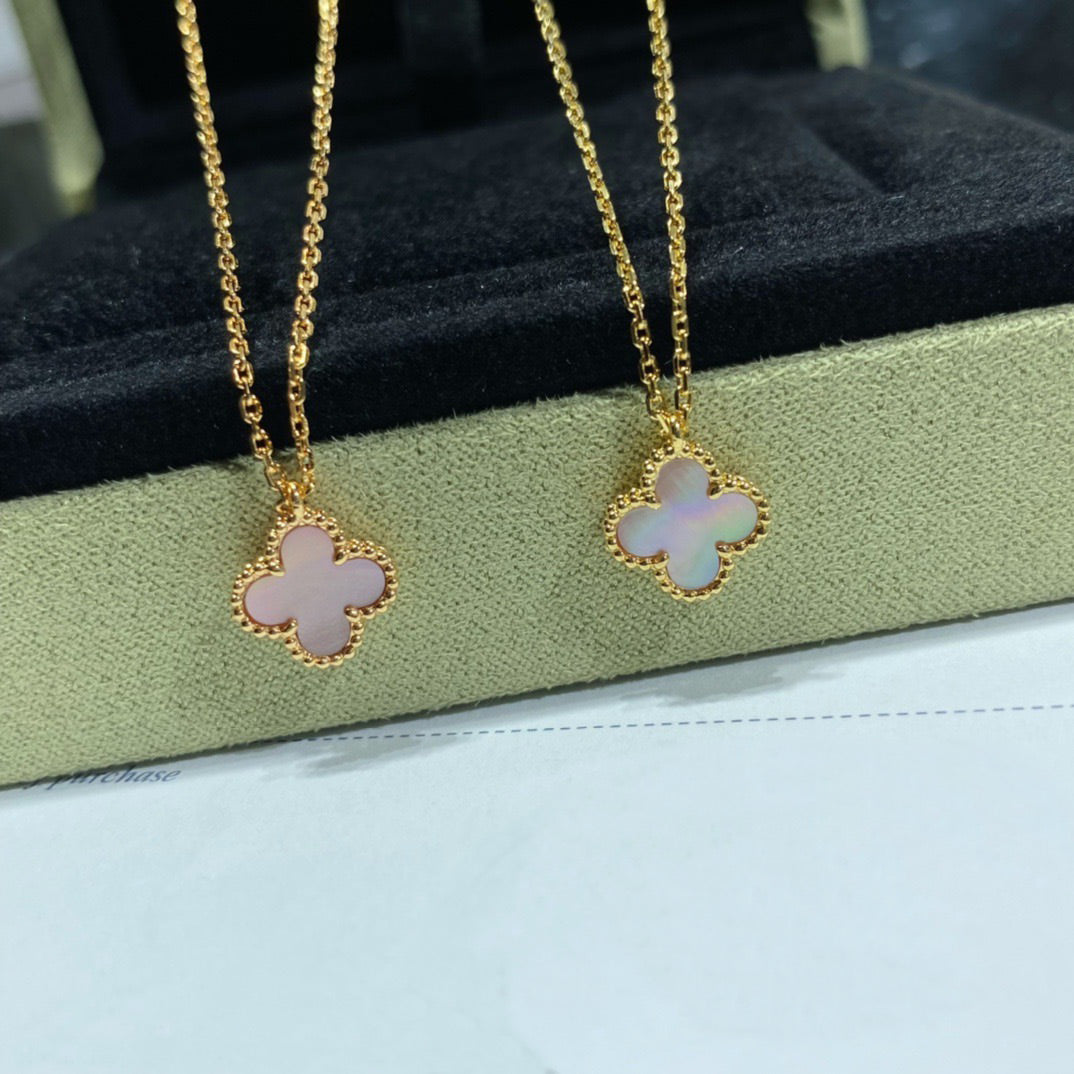 [Olivia JW]CLOVER 15MM PINK MOTHER-OF-PEARL SINGLE FLOWER NECKLACE