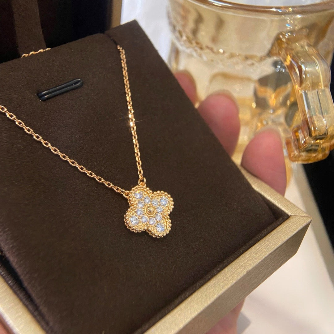 [Olivia JW]CLOVER 15MM DIAMOND SINGLE FLOWER NECKLACE