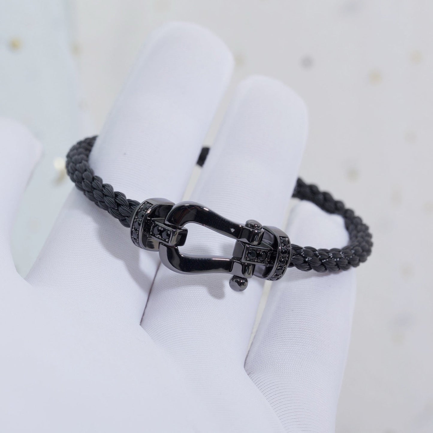 [Olivia JW]FORCE LARGE SERIES HORSESHOE BLACK SAMURAI BRACELET
