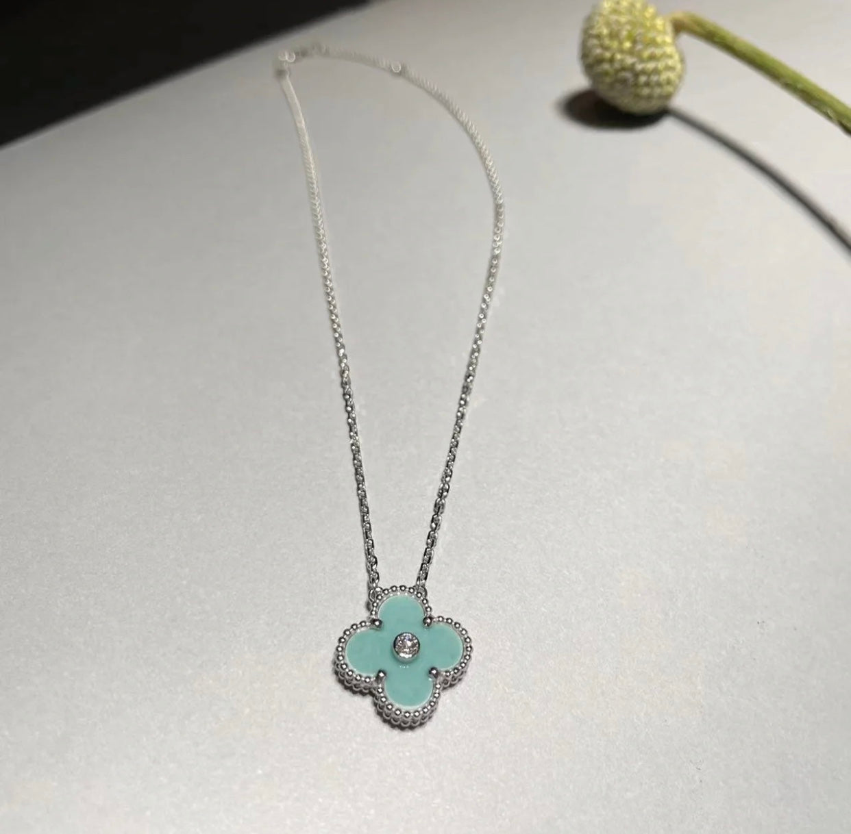 [Olivia JW]CLOVER 1 DIAMOND LIGHT BLUE SILVER NECKLACE