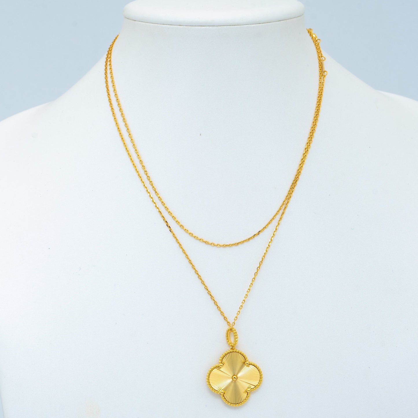 [Olivia JW]CLOVER 25MM PEDANT NECKLACE GOLD