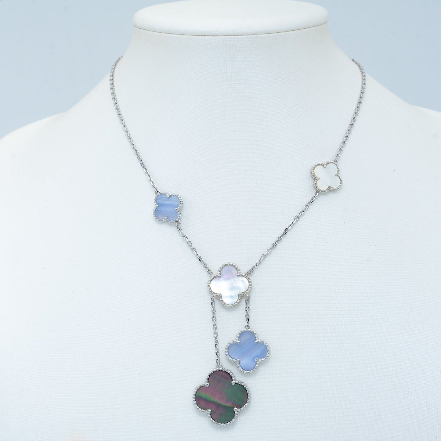 [Olivia JW]CLOVER MOP CHALCEDONY NECKLACE SILVER 6 MOTIF