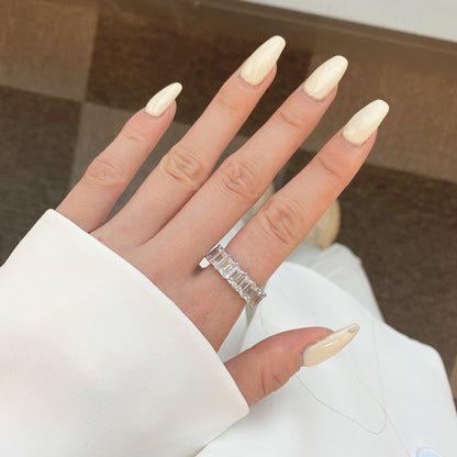 [Olivia JW]0.75 Carat Elegant Emerald Cut Tennis Ring