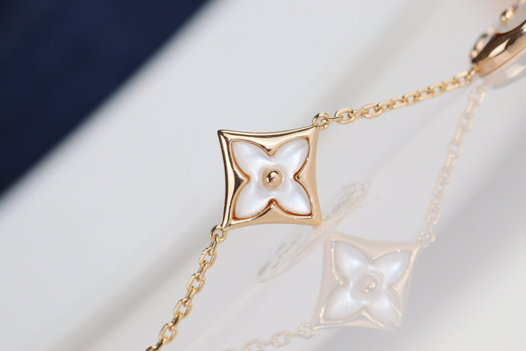 [Olivia JW]LEAF CLOVER BRACELET
