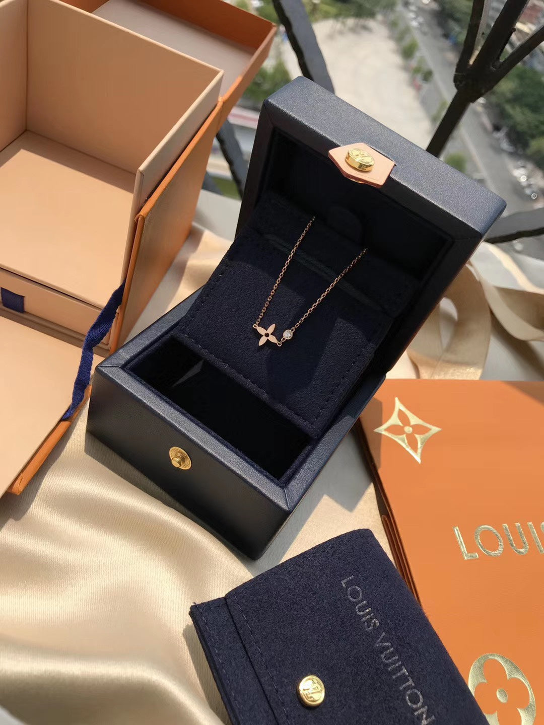 [Olivia JW]BLOSSOM PENDANT PINK GOLD AND DIAMOND