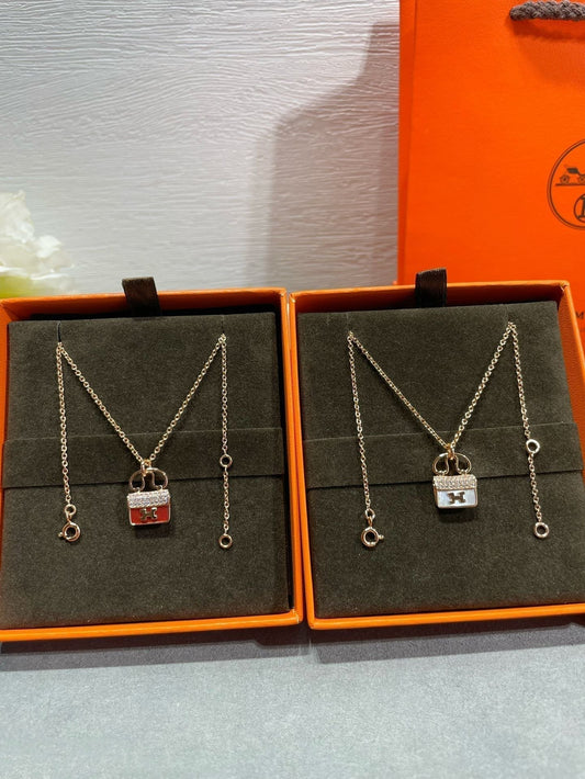 [Olivia JW]H CIRCE MOISSANITE PENDANT NECKLACE GOLD