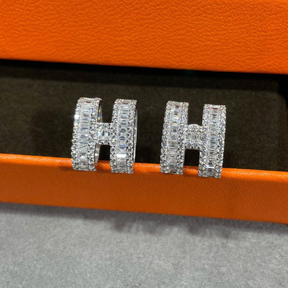 [Olivia JW]H STUD EARRINGS WITH SILVER DIAMONDS