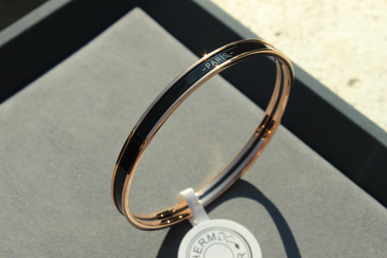 [Olivia JW]HM UNI BANGLE BAG