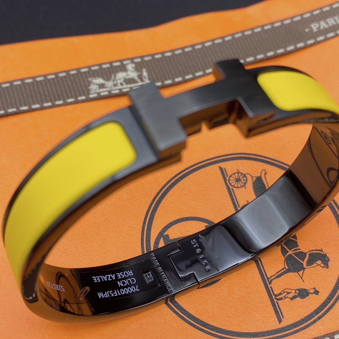 [Olivia JW]CLIC HM SO BLACK YELLOW BRACELET