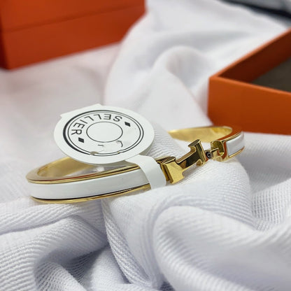 [Olivia JW]CLASSIC HM CLIC WHITE 8MM ENAMEL BRACELET