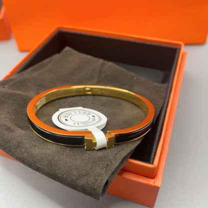 [Olivia JW]CLASSIC HM CLIC BLACK 8MM ENAMEL BRACELET