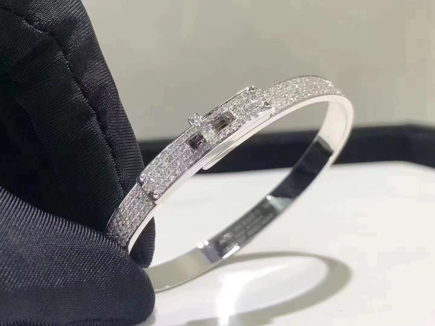 [Olivia JW]HM KELLY BRACELET IN SILVER AND FULL PAVE DIAMOND