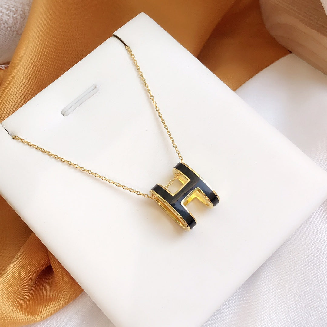 [Olivia JW]HM CLIC BLACK ENAMEL GOLD NECKLACE