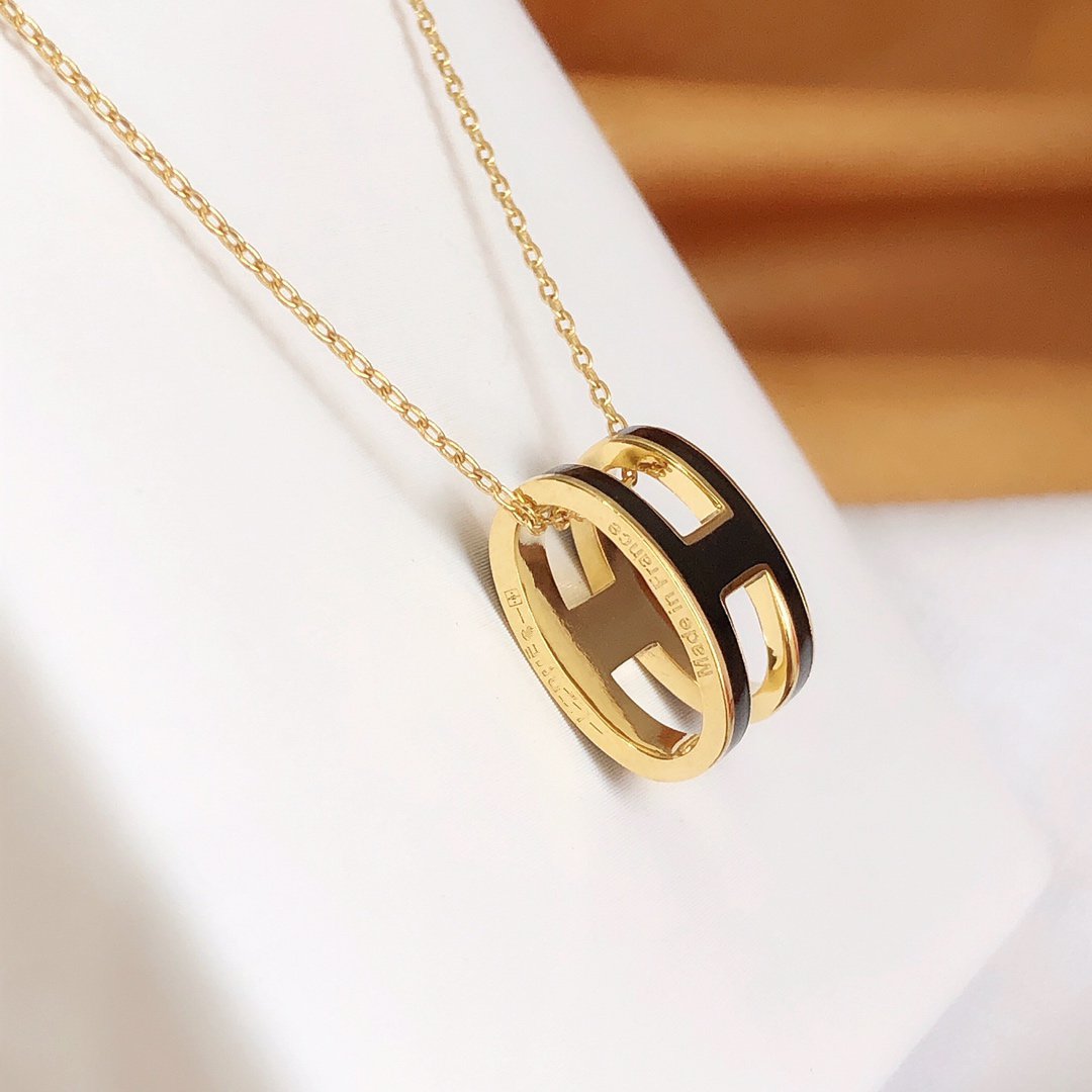 [Olivia JW]HM CLIC BLACK ENAMEL GOLD NECKLACE