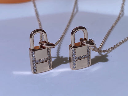 [Olivia JW]HM ADVANCED NICHE LOCK HEAD NECKLACE DIAMONDS